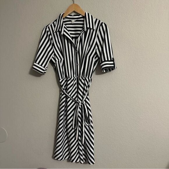 Cato White & Black Stripe Shirtdress Belted Dress Size Small - Picture 2 of 10